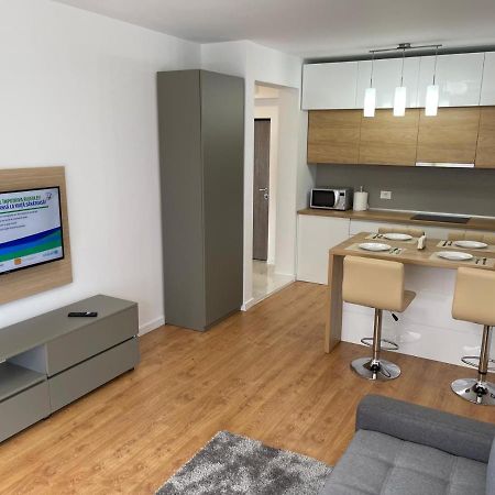 Silence Apartment 2 Oradea Ngoại thất bức ảnh