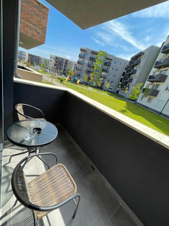 Silence Apartment 2 Oradea Ngoại thất bức ảnh